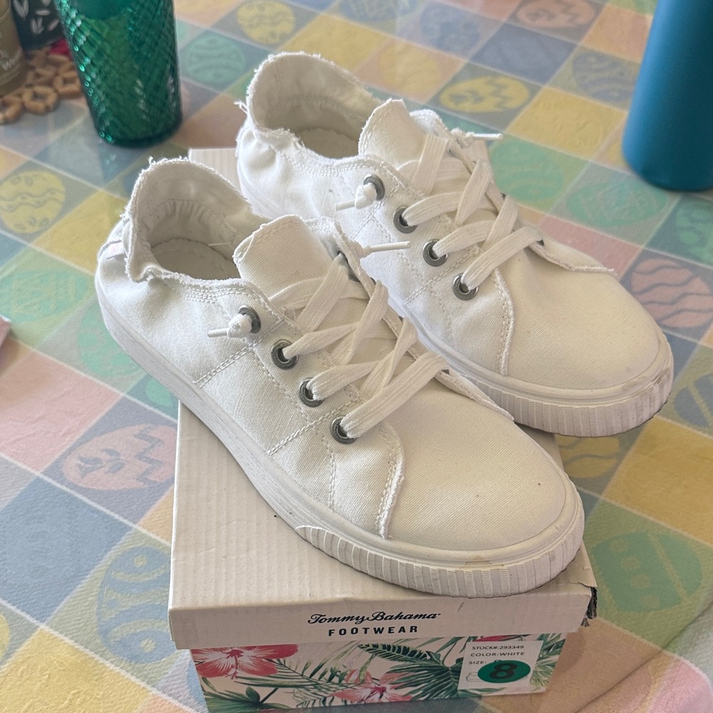 Tommy Bahama White Canvas Kids Lace-Up Sneakers